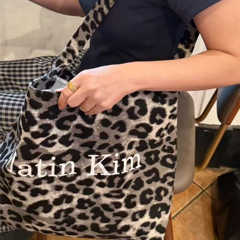 Korean Streetwear Brand Matin  - огляд і ціна Streetwear Brand Bag