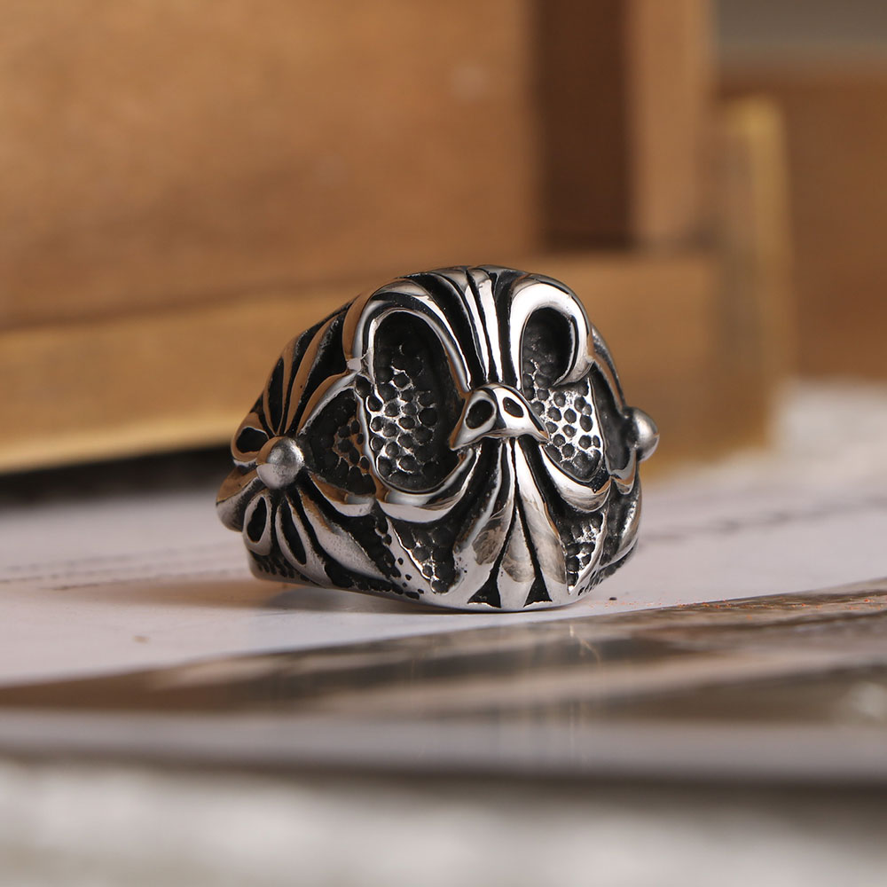 Non-Fading European and Americ - огляд і ціна Chrome Hearts Ring