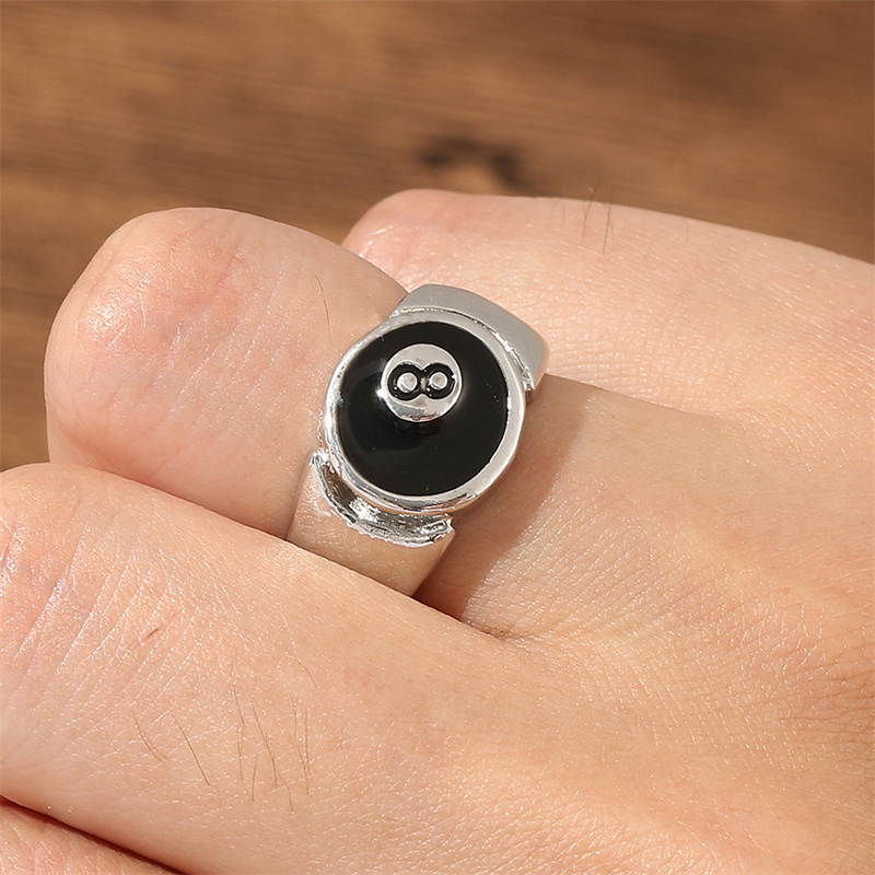 Number 8 Black Pool Billiard B - огляд і ціна Chrome Hearts Ring